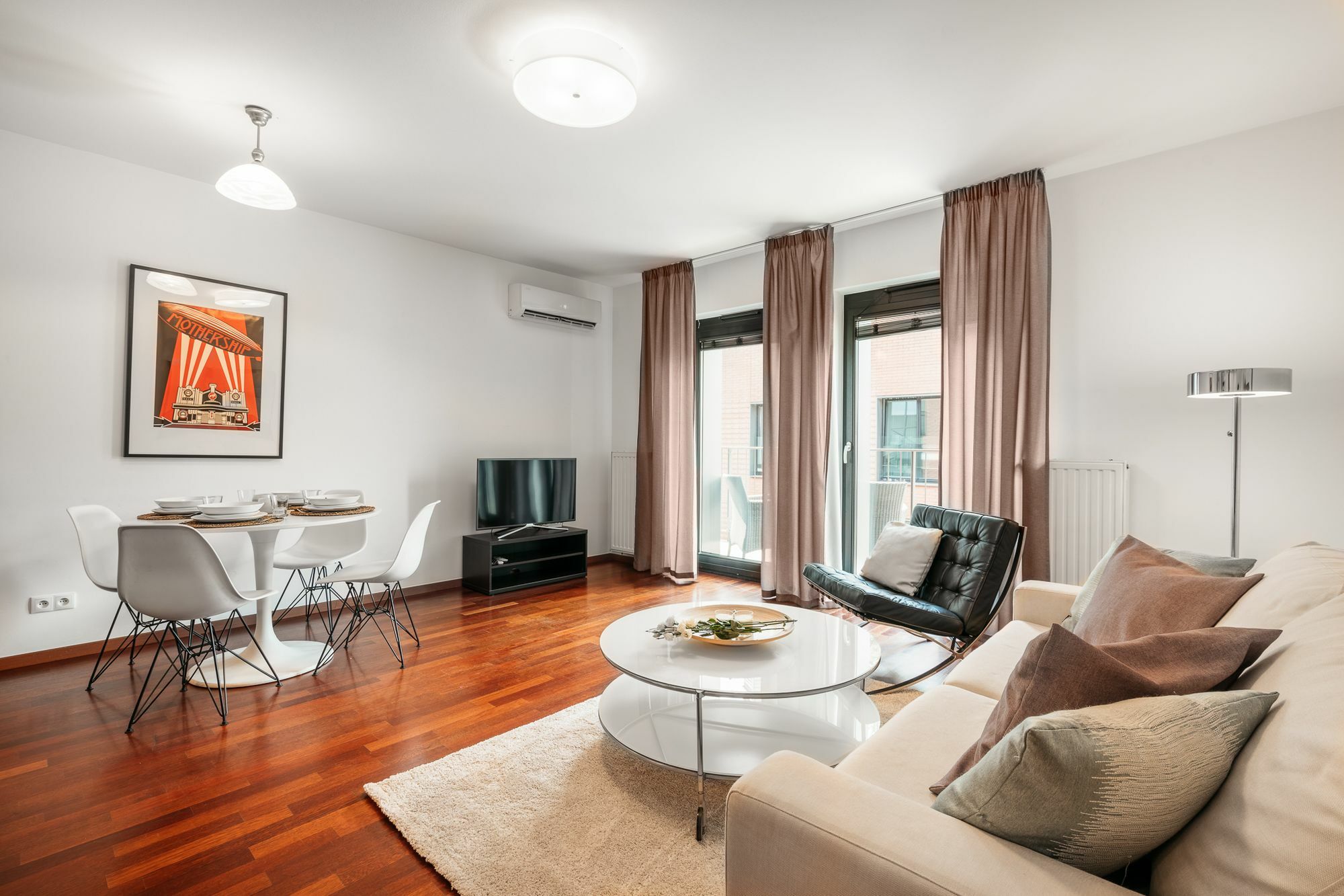 Soho Apartment By Loft Affair Краков Экстерьер фото